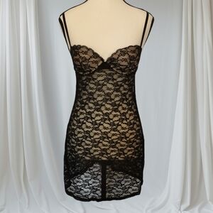 Victoria's Secret Sheer Lace Baby Doll/Chemise With Lined Cups - Sz 32A